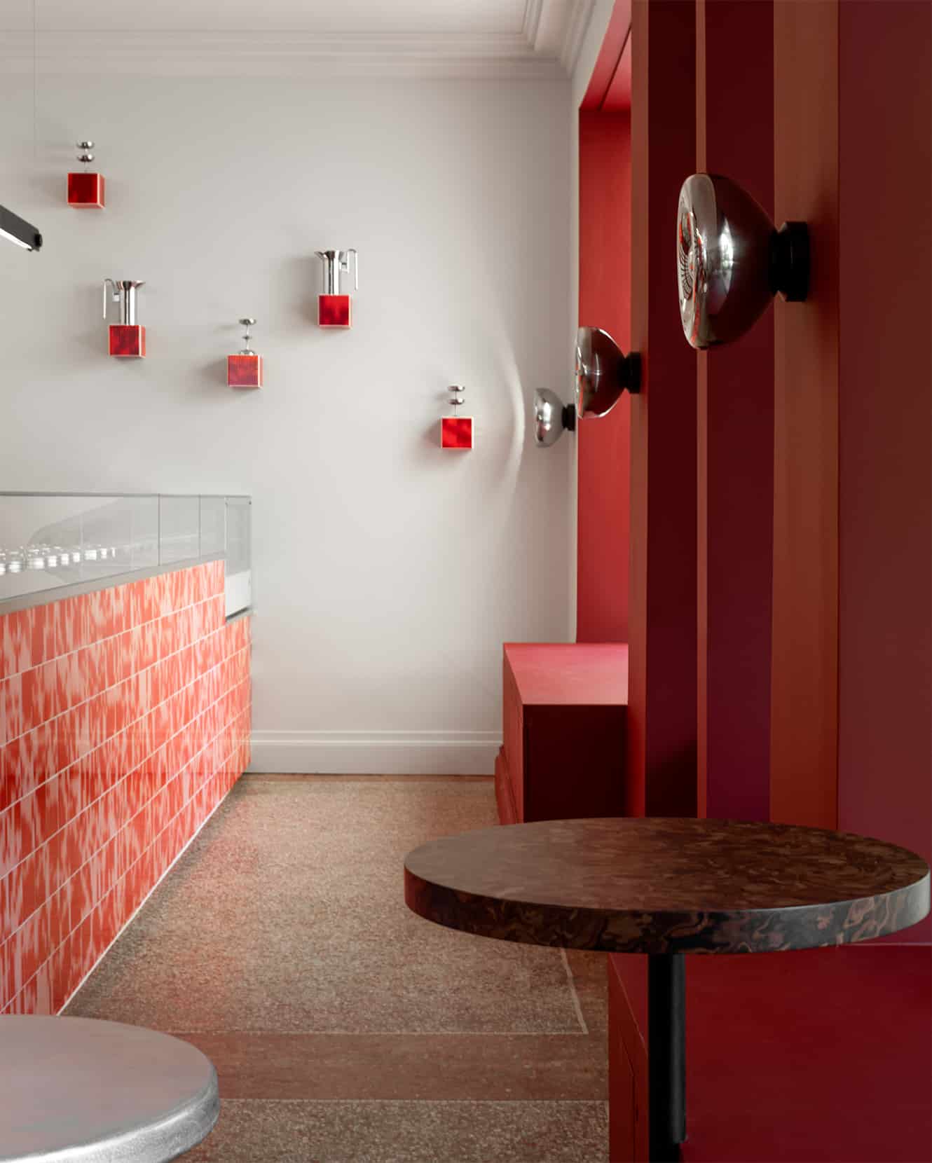 Un écrin coloré pour glaces artisanales - Gelateria - Atelier Chèvre - Architecture d'intérieur.jpg